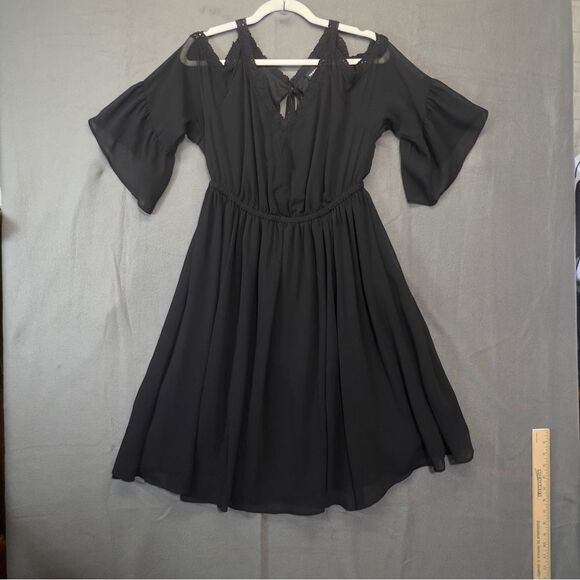 Torrid 0 large Black Chiffon Cold Shoulder Skater Dress - Picture 2 of 15